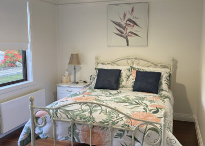 Nonnas Cottage _ Bedroom 1