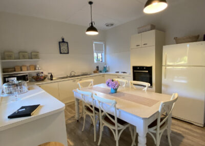 Nonnas Cottage _ Kitchen 4